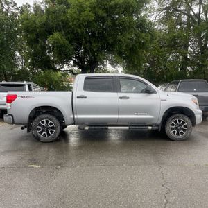 TOYOTA TUNDRA - 9