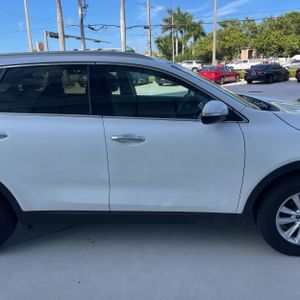 2020 KIA SORENTO LX 缩略图 11