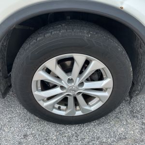 2016 Nissan ROGUE SV — миниатюра 20