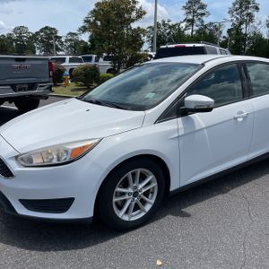 FORD FOCUS SE - 2