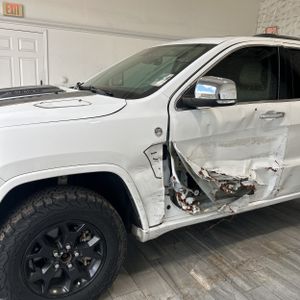 2017 JEEP GRAND CHEROKEE OVERLAND — фото 2