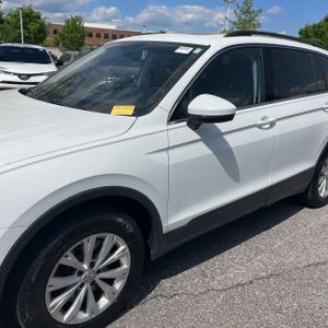 VOLKSWAGEN TIGUAN SE 4MOTION - 2