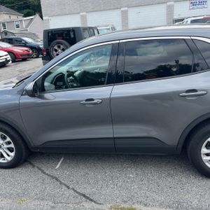 2021 FORD ESCAPE SE 照片 4