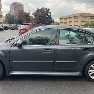 2013 Subaru LEGACY 3.6R LIMITED — фото 4