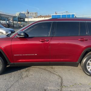 JEEP GRAND CHEROKEE L LIMITED - 4