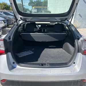 صورة 41 لـ 2022 Toyota PRIUS LE