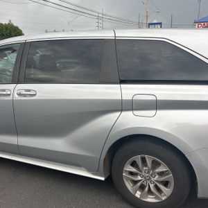 2022 Toyota SIENNA LE 8-PASSENGER — фото 6