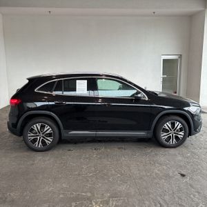 MERCEDES-BENZ GLA-CLASS - 10