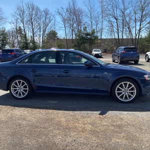 AUDI A4 2.0T PREMIUM - 10