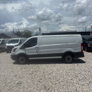 FORD TRANSIT 150 - 3