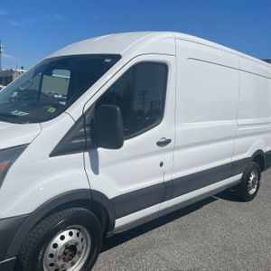 FORD TRANSIT 250 - 2