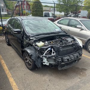 FORD FOCUS SE - 10