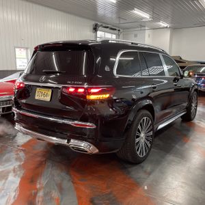 MERCEDES-BENZ GLS - 7