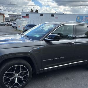 JEEP GRAND CHEROKEE 4XE SUMMIT RESERVE - 2