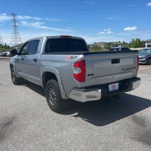 TOYOTA TUNDRA - 5