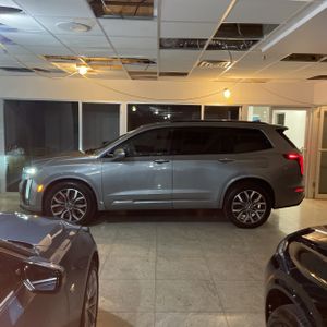 2023 Cadillac XT6 SPORT photo 3