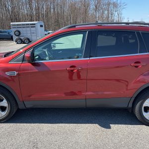 FORD ESCAPE SE - 4