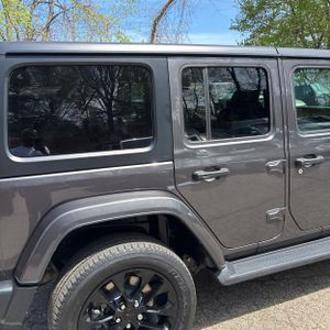 JEEP WRANGLER 4XE SAHARA 4X4 - 9