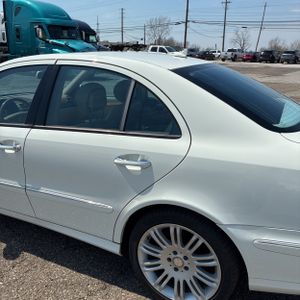 MERCEDES-BENZ E-CLASS - 6