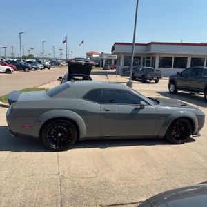 صورة 10 لـ 2019 Dodge CHALLENGER R/T SCAT PACK