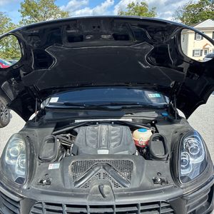 صورة 44 لـ 2015 Porsche MACAN S