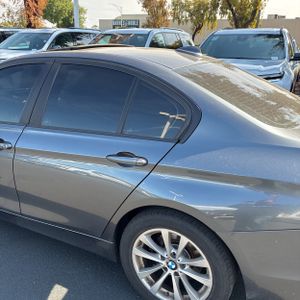 BMW 3 SERIES 320I - 5