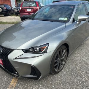 2019 Lexus IS 300 BASE — фото 2