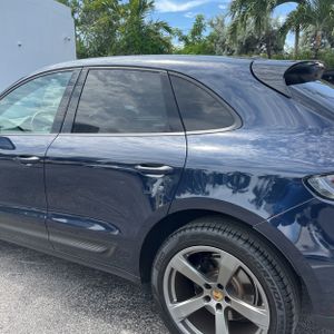 2022 Porsche MACAN BASE — фото 6