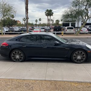 PORSCHE PANAMERA 4 - 10