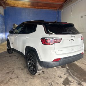 JEEP COMPASS LIMITED 4X4 - 5