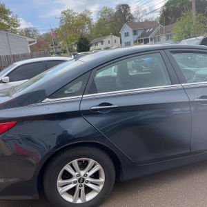 HYUNDAI SONATA GLS - 9