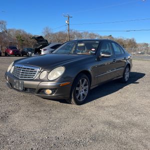 MERCEDES-BENZ E-CLASS - 1
