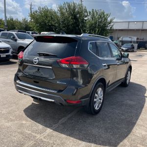 صورة 8 لـ 2017 Nissan ROGUE SV