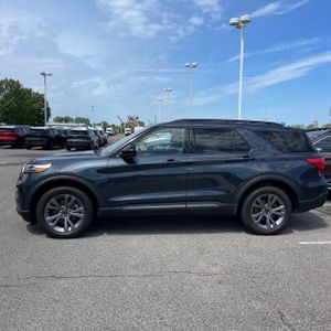 FORD EXPLORER XLT - 2