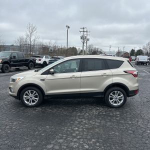 FORD ESCAPE SE - 3