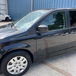 صورة 2 لـ 2019 Dodge GRAND CARAVAN SE