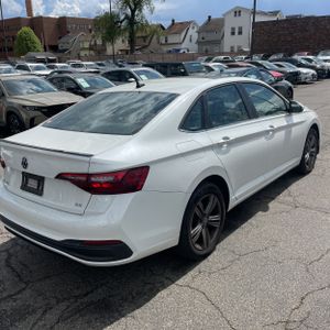 VOLKSWAGEN JETTA SE - 8