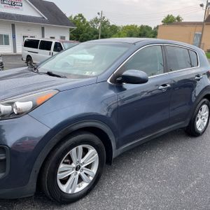 2017 KIA SPORTAGE LX photo 2