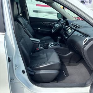 2015 Nissan ROGUE SL 照片 31