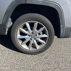 2014 JEEP CHEROKEE LIMITED thumbnail 18