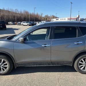 NISSAN ROGUE SV - 4