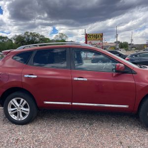 NISSAN ROGUE SV - 10