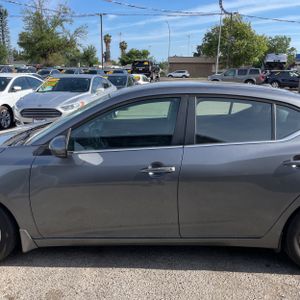 NISSAN SENTRA SV - 4