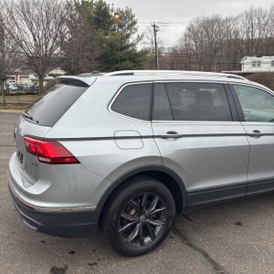 VOLKSWAGEN TIGUAN SE 4MOTION - 9