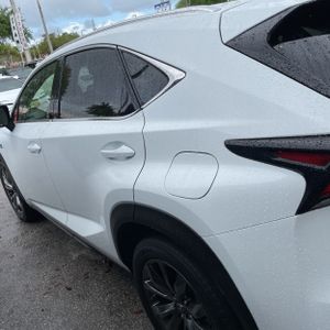 LEXUS NX 300 F SPORT - 6