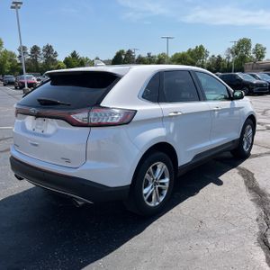 FORD EDGE SEL - 8