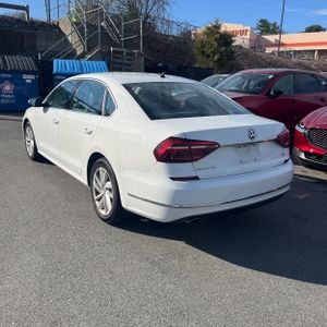 VOLKSWAGEN PASSAT 2.0T SE - 5