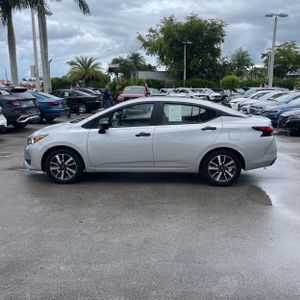 NISSAN VERSA 1.6 S - 3