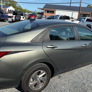 HYUNDAI ELANTRA SE - 9