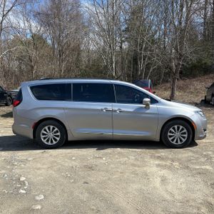 CHRYSLER PACIFICA TOURING-L - 10